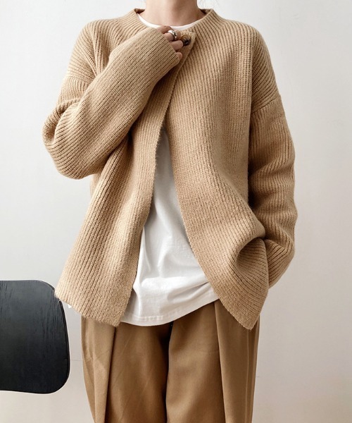 ABITOKYO(アビトーキョー)の「フロントダブルボタンデザインカーディガン(カーディガン/ボレロ・レディース・ブラウン/ベージュ/アイボリー/ブラック/キャメル/チャコールグレー/ブルーグレー/ダークパープル・FREE)」の17枚目の写真
