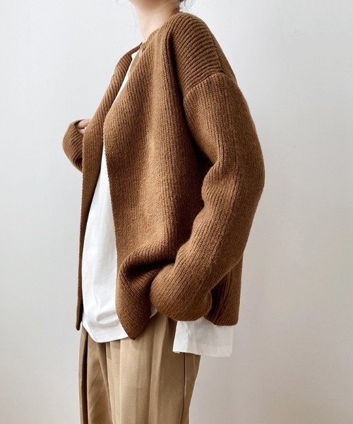 ABITOKYO(アビトーキョー)の「フロントダブルボタンデザインカーディガン(カーディガン/ボレロ・レディース・ブラウン/ベージュ/アイボリー/ブラック/キャメル/チャコールグレー/ブルーグレー/ダークパープル・FREE)」の22枚目の写真