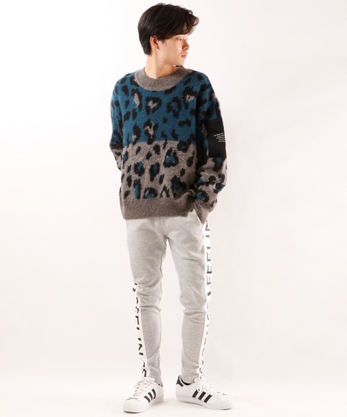 RE730(アールイーセブンサーティー)の「RE730 モヘアタッチレオパード柄ビックシルエットクルーネック ハイゲージニット(ニット/セーター・メンズ・ベージュ/イエロー/ブルー/グレー・XL/L/M)」の9枚目の写真