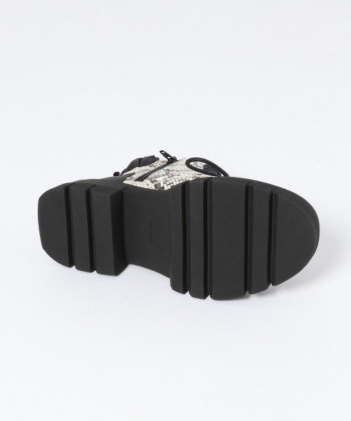 JEANASIS（ジーナシス）の「ボリュームビガーブーツ/216012（ブーツ・レディース・ホワイト/ブラック/パイソン・MEDIUM/LARGE）」の7枚目の写真