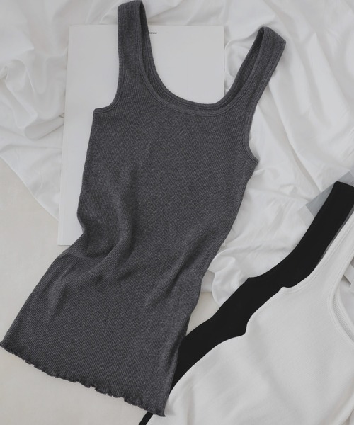 COLONY 2139（コロニートゥーワンスリーナイン）の「丸胴テレコタンクトップ（タンクトップ・レディース・オフホワイト/ブラック/チャコールグレー・MEDIUM/LARGE）」の3枚目の写真