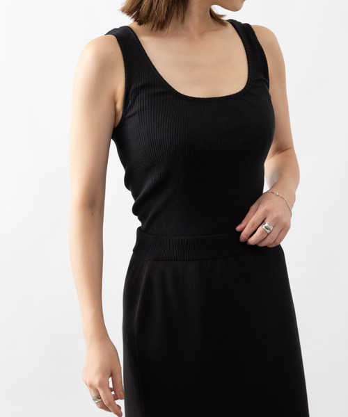 COLONY 2139（コロニートゥーワンスリーナイン）の「丸胴テレコタンクトップ（タンクトップ・レディース・オフホワイト/ブラック/チャコールグレー・MEDIUM/LARGE）」の7枚目の写真