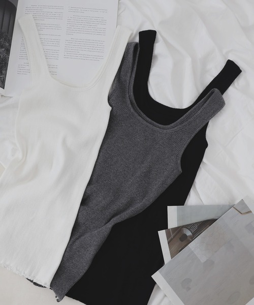 COLONY 2139（コロニートゥーワンスリーナイン）の「丸胴テレコタンクトップ（タンクトップ・レディース・オフホワイト/ブラック/チャコールグレー・MEDIUM/LARGE）」の5枚目の写真
