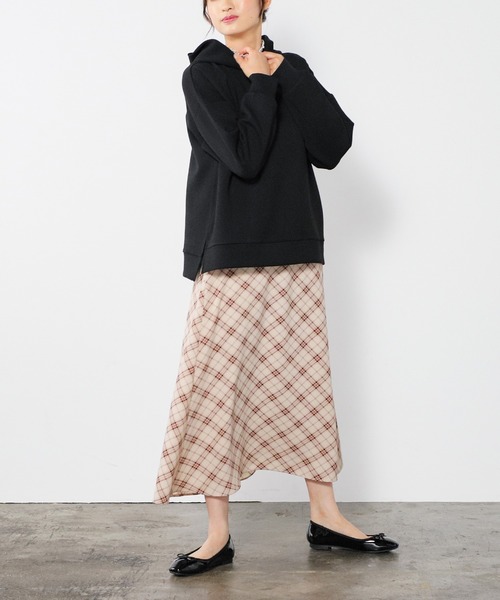 Honeys（ハニーズ）の「きれいめパーカー（パーカー・レディース・ブラック/パープル/オリーブ/アイボリー/モカ/ブルー系その他/グレイッシュベージュ・LL/S/M/L）」の14枚目の写真