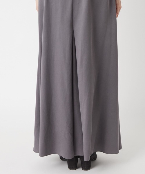 RIVE DROITE（リヴドロワ）の「軽やかで上品な素材が女性らしさを演出　ツイルロングスカート（スカート・レディース・ベージュ/チャコールグレー・36/38）」の8枚目の写真