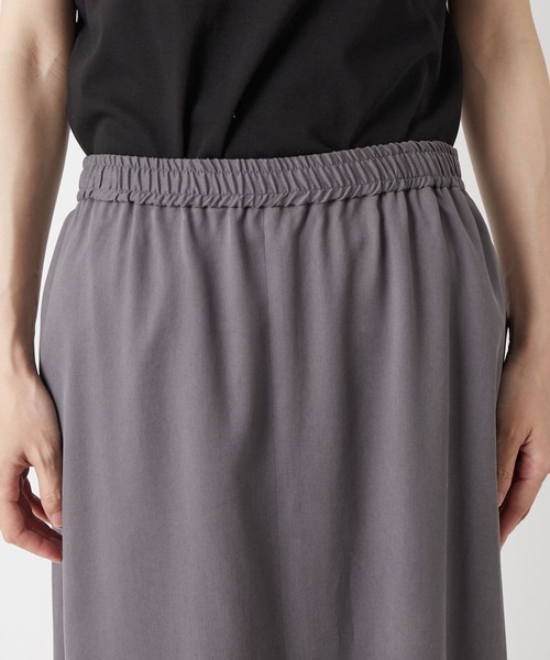 RIVE DROITE（リヴドロワ）の「軽やかで上品な素材が女性らしさを演出　ツイルロングスカート（スカート・レディース・ベージュ/チャコールグレー・36/38）」の9枚目の写真