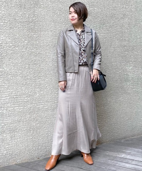 RIVE DROITE（リヴドロワ）の「軽やかで上品な素材が女性らしさを演出　ツイルロングスカート（スカート・レディース・ベージュ/チャコールグレー・36/38）」の19枚目の写真