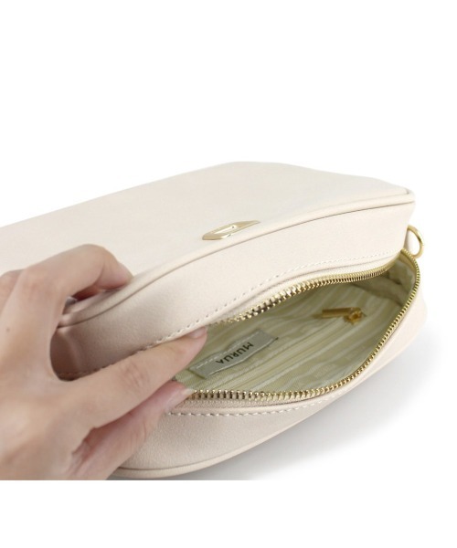 MURUA（ムルーア）の「MURUA (ムルーア) ミニショルダーバッグ MR-B1013 SQUARE METAL2（ショルダーバッグ・レディース・ブラック/ベージュ/ライム・FREE）」の22枚目の写真