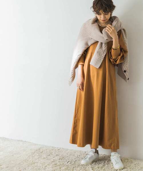 URBAN RESEARCH(アーバンリサーチ)の「デザインスリーブカットワンピース(ワンピース・レディース・モカ/ブルー系その他/キャメル・FREE)」の13枚目の写真