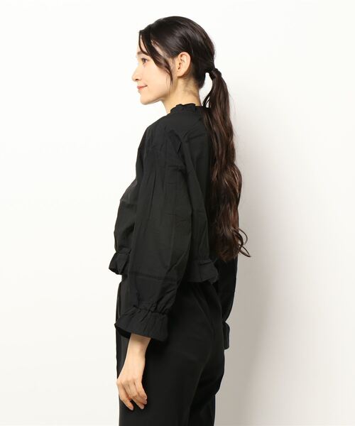 ehka sopo（エヘカソポ）の「ショート丈フリル衿ブラウス（シャツ/ブラウス・レディース・オフホワイト/カーキ/キナリ/ブラック・ﾌﾘ-）」の5枚目の写真
