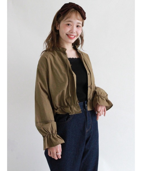 ehka sopo（エヘカソポ）の「ショート丈フリル衿ブラウス（シャツ/ブラウス・レディース・オフホワイト/カーキ/キナリ/ブラック・ﾌﾘ-）」の4枚目の写真