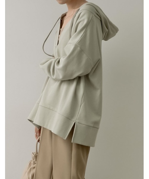 Re:EDIT(リエディ)の「スキッパースウェットパーカー(パーカー・レディース・オフホワイト/ミント/スミクロ/グレイッシュベージュ・MEDIUM/LARGE)」の4枚目の写真