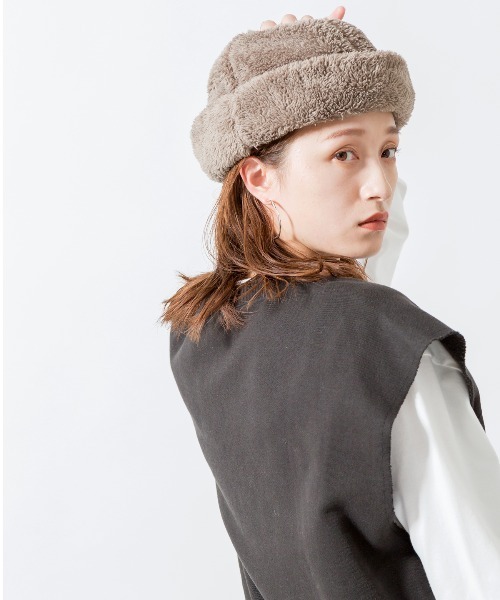 halo commodity（ハロ　コモディティー）の「[HALO COMMODITY/ハロ コモディティー] KUNA ボアフリースキャップ（ハット・レディース・モカ/ブラック/アイボリー・F）」の9枚目の写真