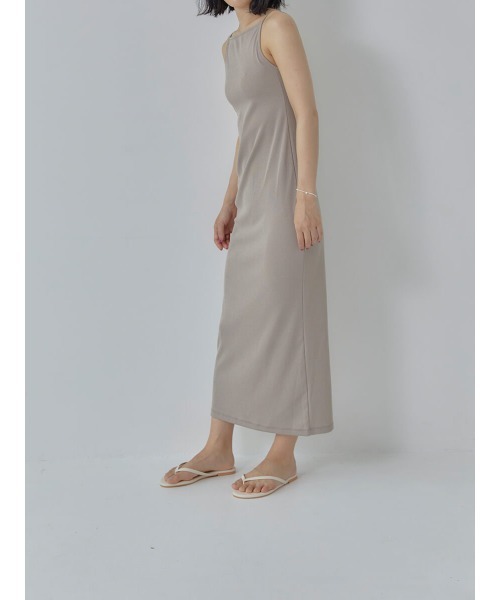 Ayla(アイラ)の「boat neck long cami(ワンピース・レディース・ベージュ/ブラック・FREE)」の3枚目の写真