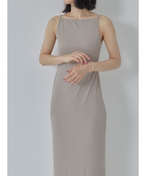 Ayla(アイラ)の「boat neck long cami(ワンピース・レディース・ベージュ/ブラック・FREE)」の6枚目の写真
