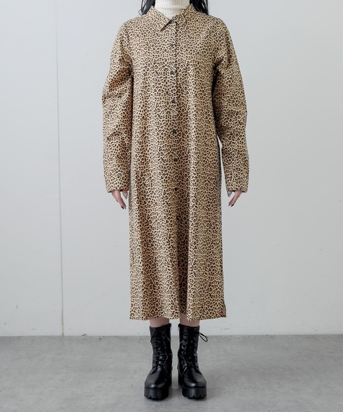 RASVOA（ラスボア）の「パターンスリットロングシャツ（シャツワンピース・レディース・ブラウン/オフホワイト・FREE）」の5枚目の写真