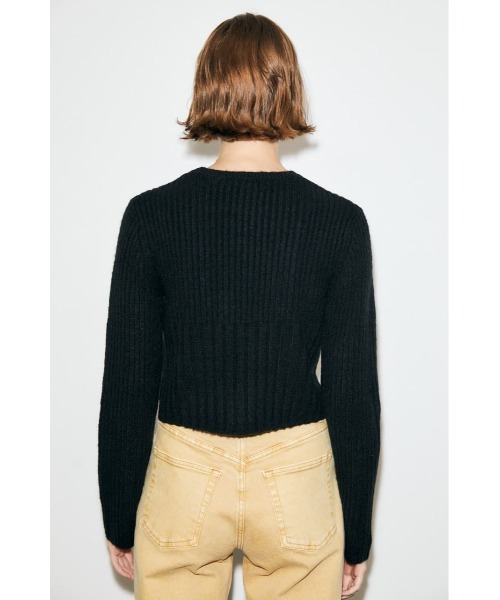 MOUSSY(マウジー)の「COMPACT RIB ニット(ニット/セーター・レディース・ブラック/カーキ/アイボリー/ライトイエロー・FREE)」の5枚目の写真