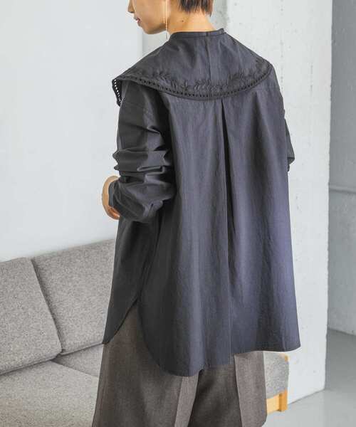 URBAN RESEARCH(アーバンリサーチ)の「ビッグカラーエンブロイダリーシャツ(シャツ/ブラウス・レディース・ブラック/オフホワイト・FREE)」の12枚目の写真