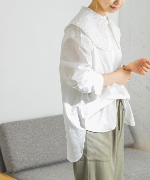 URBAN RESEARCH(アーバンリサーチ)の「ビッグカラーエンブロイダリーシャツ(シャツ/ブラウス・レディース・ブラック/オフホワイト・FREE)」の13枚目の写真