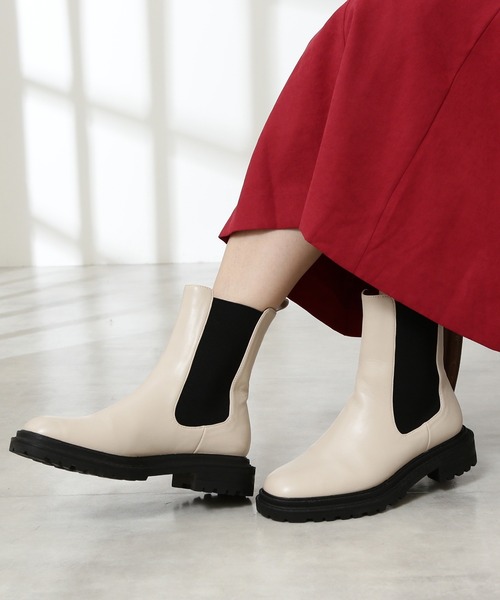N.（N. Natural Beauty Basic）（エヌエヌナチュラルビューティーベーシック）の「【追加生産】サイドゴアミドルブーツ（ブーツ・レディース・ホワイト/ブラック・MEDIUM/LARGE）」の5枚目の写真