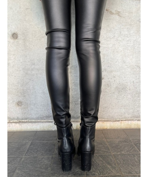 EGOIST（エゴイスト）の「プレーンフェイクレザースキニーパンツ（その他パンツ・レディース・ブラック・SS/S/M）」の5枚目の写真