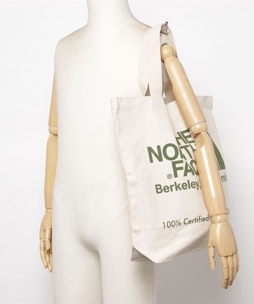 COMPLETE WORKS(コンプリートワークス)の「THE NORTH FACE 「TNF Organic Cotton Tote」 TNFオーガニックコットントート ナチュラル NM81971(ショルダーバッグ・メンズ・ホワイト系1/ホワイト系2/ホワイト系3/ホワイト系4/ホワイト系5・ONE SIZE)」の12枚目の写真