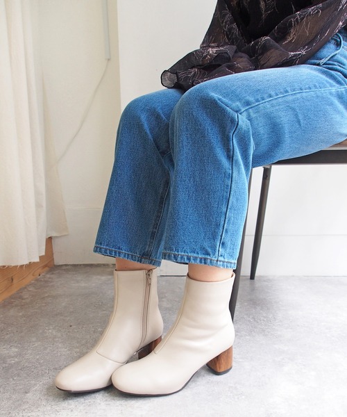 byあしながおじさん(バイアシナガオジサン)の「晴雨兼用|ウッドヒールショートブーツ -8890785(レインシューズ・レディース・ブラック/ベージュ/アイボリー・22.5cm/23.5cm/24.5cm/23.0cm/24.0cm)」の6枚目の写真