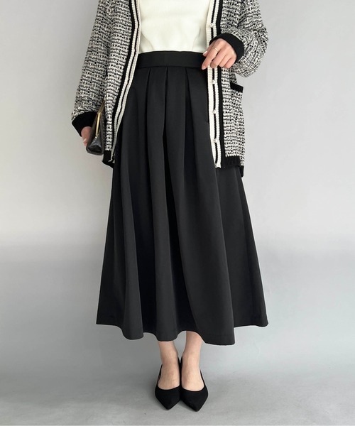 PICCIN(ピッチン)の「タックフレアスカート(スカート・レディース・ブラック/ベージュ/エメラルド・M)」の2枚目の写真