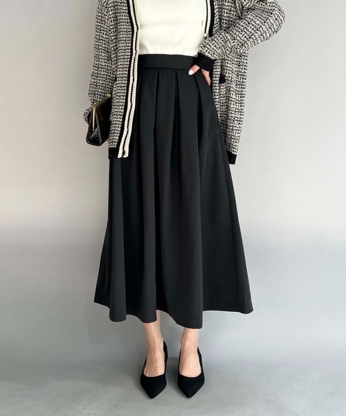 PICCIN(ピッチン)の「タックフレアスカート(スカート・レディース・ブラック/ベージュ/エメラルド・M)」の4枚目の写真