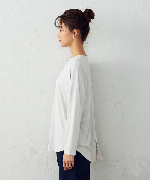 COMME CA ISM(コムサイズム)の「スリット入り 長袖Tシャツ(Tシャツ/カットソー・レディース・ホワイト/ライトグレー・MEDIUM/LARGE)」の18枚目の写真