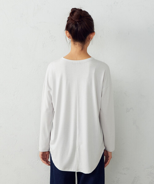 COMME CA ISM(コムサイズム)の「スリット入り 長袖Tシャツ(Tシャツ/カットソー・レディース・ホワイト/ライトグレー・MEDIUM/LARGE)」の19枚目の写真