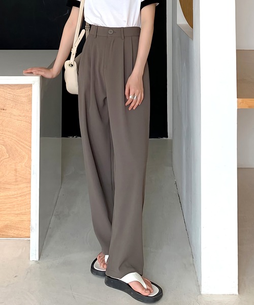 Dita Muaj.(ディータムアージュ)の「ルーズシルエットスラックスパンツ(スラックス・レディース・ホワイト/ブラック/アッシュブラウン/グレイッシュベージュ・S/M/L)」の4枚目の写真