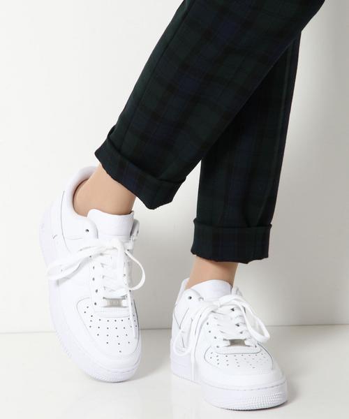 NIKE（ナイキ）の「NIKE エアフォース1 GS（スニーカー・レディース・ホワイト・24.5cm/24cm/23cm/25cm/23.5cm）」の8枚目の写真