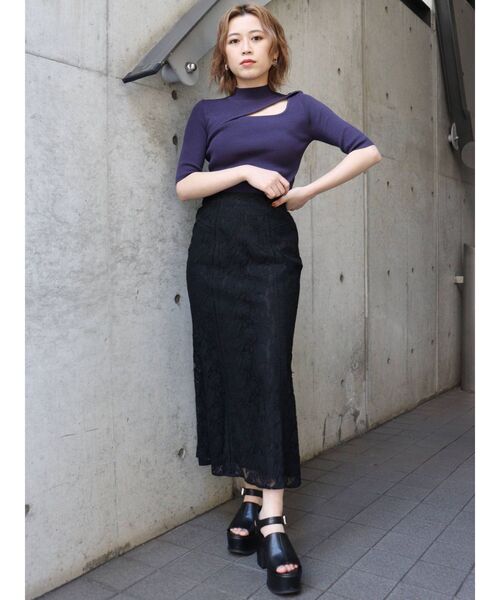 MURUA(ムルーア)の「変形ネックハーフニット(ニット/セーター・レディース・アイボリー/ブラック/ネイビー/ベージュ・FREE)」の20枚目の写真