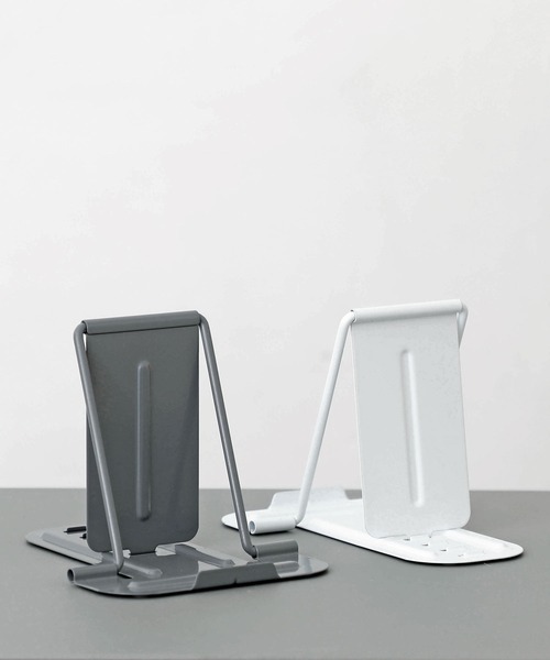 HIGHTIDE（ハイタイド）の「ガジェットレスト スマホ タブレット 折りたたみスタンド（スマホグッズ・レディース・ホワイト/ブラック/ベージュ/グレー/レッド/カーキ/ミント・FREE）」の16枚目の写真