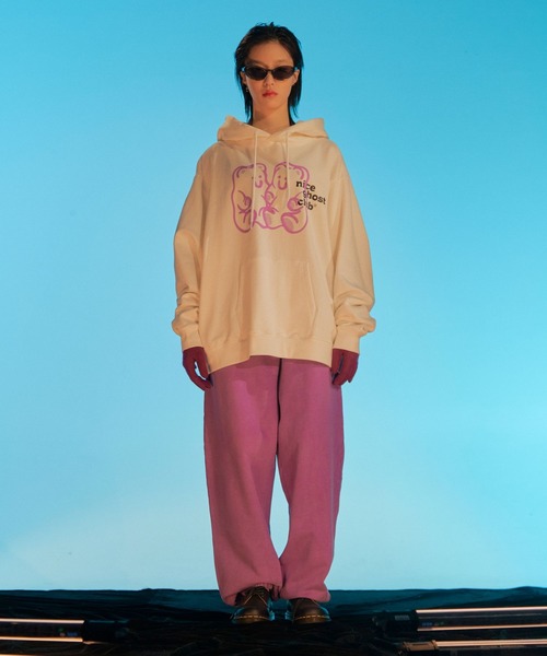 NICE GHOST CLUB(ナイスゴーストクラブ)の「【UNISEX】niceghostclub/GUMMY BEAR フーディー 2277344(スウェット・レディース・ホワイト/ライトグレー/チャコール/ネイビー・SMALL/MEDIUM/LARGE)」の7枚目の写真