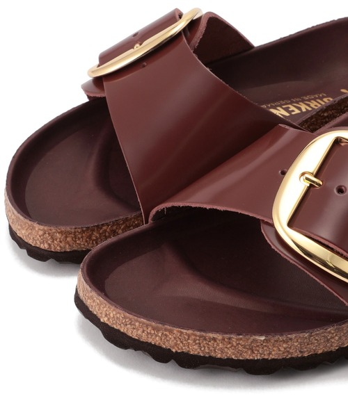 BIRKENSTOCK(ビルケンシュトック)の「MADRID/マドリッド ビッグバックル パテント HEX (WOMEN)(サンダル・レディース・ブラック/チョコ・39/40/37/36/38/35)」の6枚目の写真