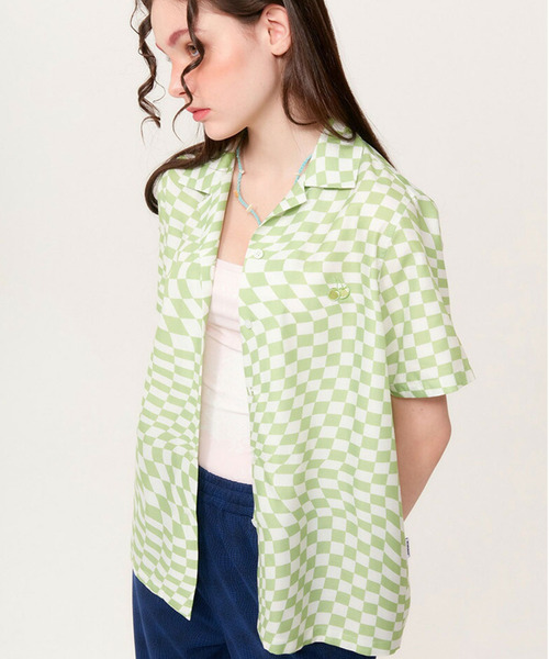 KIRSH(キルシー)の「KIRSH TONE ON TONE CHERRY CHECK PATTERN SHIRT KH/キルシーチェリーチェックパターン半袖シャツ(シャツ/ブラウス・レディース・ブラック/イエロー/グリーン・ONE SIZE)」の3枚目の写真