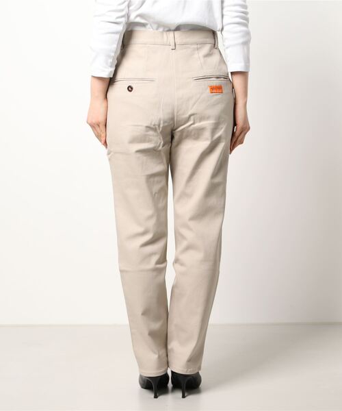 ADIRA（アディラ）の「ユニセックスツイルテーパードパンツ（その他パンツ・レディース・ライトベージュ/ブラック・MEDIUM/LARGE）」の16枚目の写真