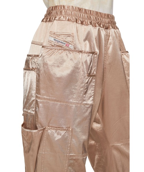 DIESEL（ディーゼル）の「レディース パンツ サテン ルーズフィット ウエストゴム（カーゴパンツ・レディース・ベージュ/ピンク・SMALL/MEDIUM/X-SMALL）」の5枚目の写真