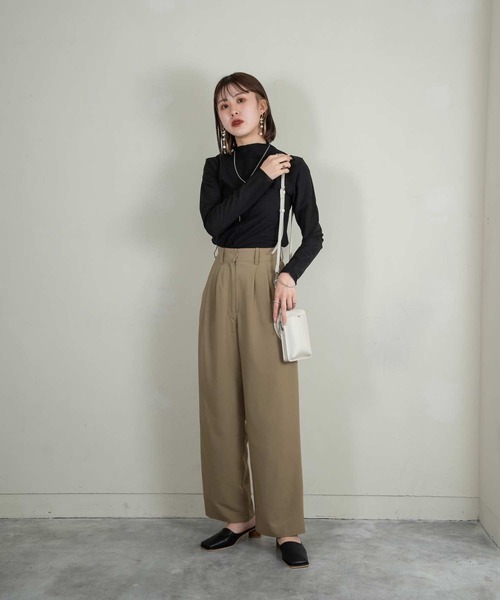Amiur(エミレ)の「straight wide tuck pants(その他パンツ・レディース・ブラック/イエロー/オリーブ系・S/M)」の11枚目の写真