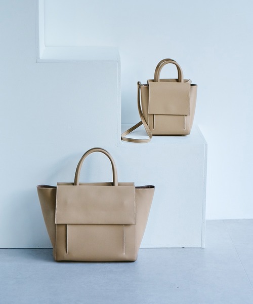 ADAM ET ROPE'(アダムエロペ)の「〈追加〉【2WAY】スプリットレザーフラップミニバッグ(ハンドバッグ・レディース・マスタード/ラベンダー/ベージュ系その他/ブラック・FREE)」の6枚目の写真