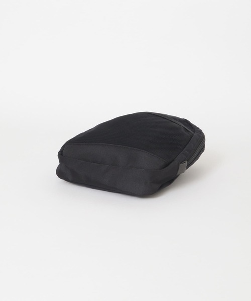 URBAN RESEARCH DOORS（アーバンリサーチドアーズ）の「デルフィナイロンショルダー（ショルダーバッグ・メンズ・ブラック/グリーン/アイボリー・-）」の8枚目の写真