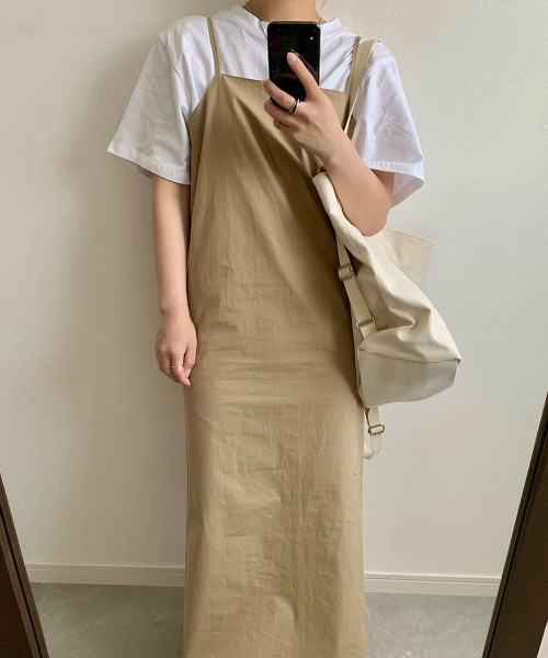 ISOOK（アイスー）の「Square neck camisole one-piece/ スクエアネックキャミソールワンピース（mi select）（ワンピース・レディース・ベージュ/ブラック・FREE）」の7枚目の写真