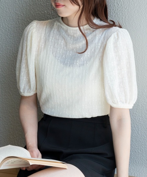 WEGO（ウィゴー）の「WEGO/パフスリーブレーストップス（Tシャツ/カットソー・レディース・ブラック/オフホワイト・FREE）」の2枚目の写真