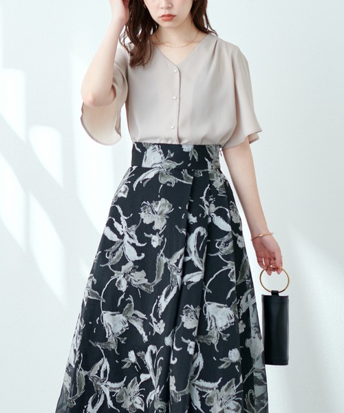 natural couture(ナチュラルクチュール)の「プチプラちびパールボタンフレア袖ブラウス(シャツ/ブラウス・レディース・ネイビー/オフホワイト/サックスブルー/ピンク/ミント/その他1/グレイッシュベージュ・FREE)」の15枚目の写真