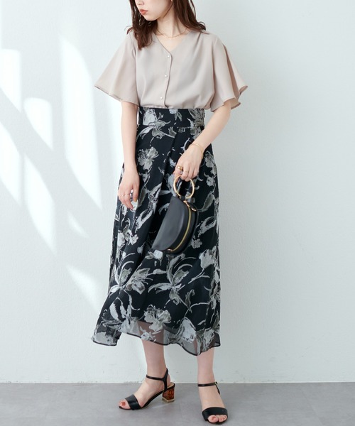 natural couture(ナチュラルクチュール)の「プチプラちびパールボタンフレア袖ブラウス(シャツ/ブラウス・レディース・ネイビー/オフホワイト/サックスブルー/ピンク/ミント/その他1/グレイッシュベージュ・FREE)」の16枚目の写真