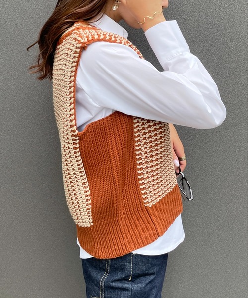 Meli rich（メリーリッチ）の「レトロ感溢れる。バイカラージャガードニットベスト（ベスト・レディース・ブラック/ブラウン/グリーン/オレンジ・MEDIUM）」の15枚目の写真