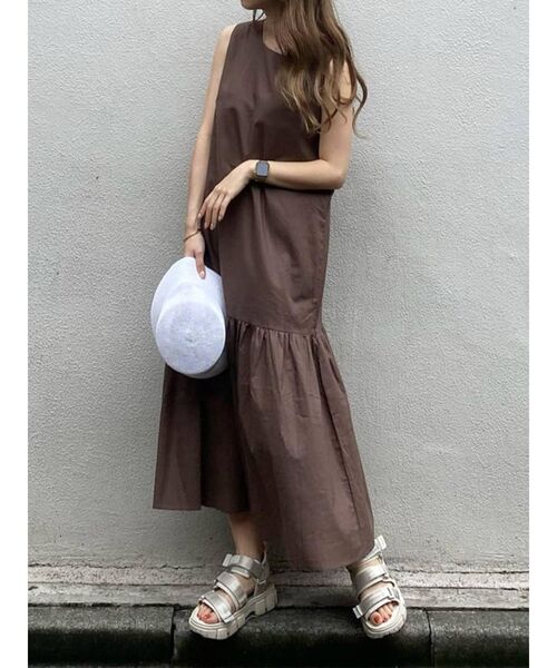 MURUA（ムルーア）の「スリットワンピース（ワンピース・レディース・ブルー/ブラウン/ブラック・FREE）」の5枚目の写真