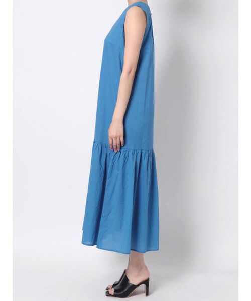 MURUA（ムルーア）の「スリットワンピース（ワンピース・レディース・ブルー/ブラウン/ブラック・FREE）」の9枚目の写真